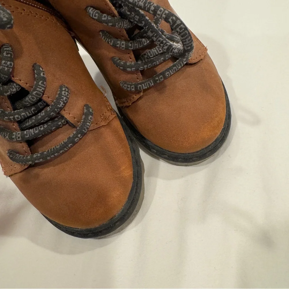 Zara Baby Lace Up Brown Boots - Size 21 (5.5)